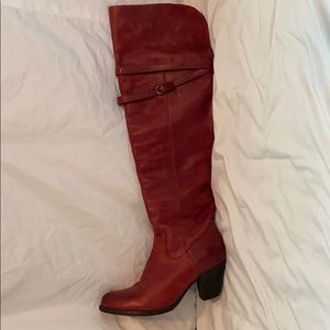 Frye leather boots in red